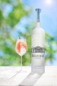 Kit Vodka Belvedere Pure Spritz Glass com Taça 700 ml