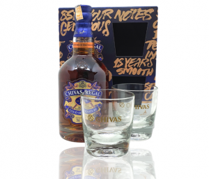 Kit Whisky Chivas Regal 18 anos 750ml + 2 copos