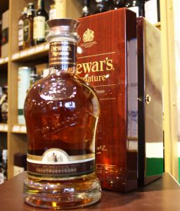 Whisky Dewars Signature 750 ml